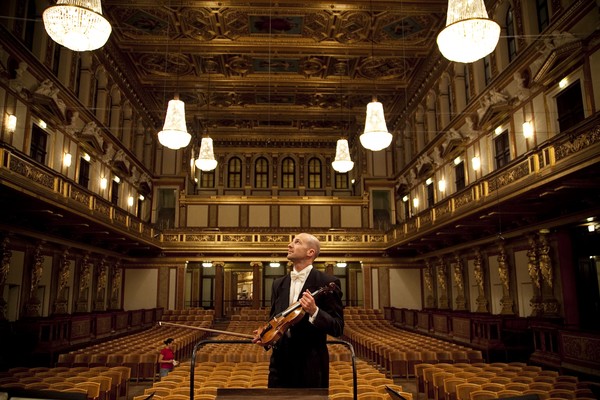 Violinist Andrew Thomson inside the Musikverein before the concert